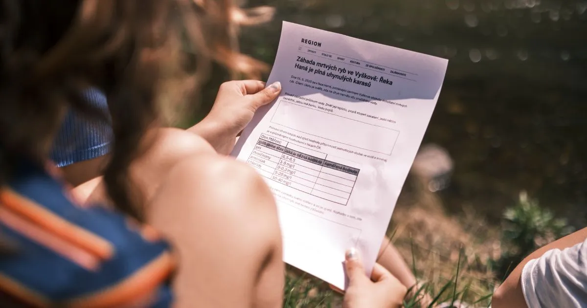 Děti ZŠ Prameny v přírodě řeší úkoly na základě projektů