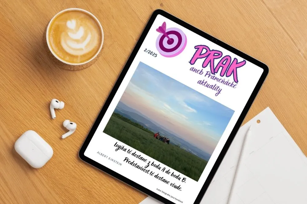 Titulní stránka školního časopisu ZŠ Prameny zobrazená na tabletu.