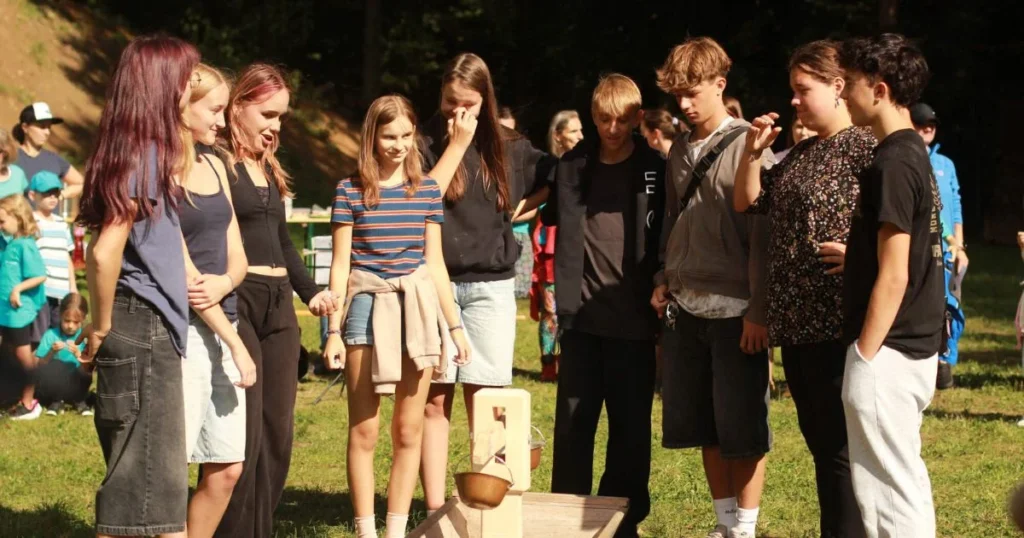 Žáci ZŠ Prameny na oslavě 10 let